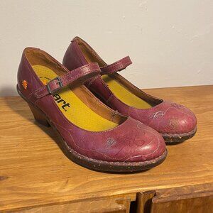 The Art company red heels